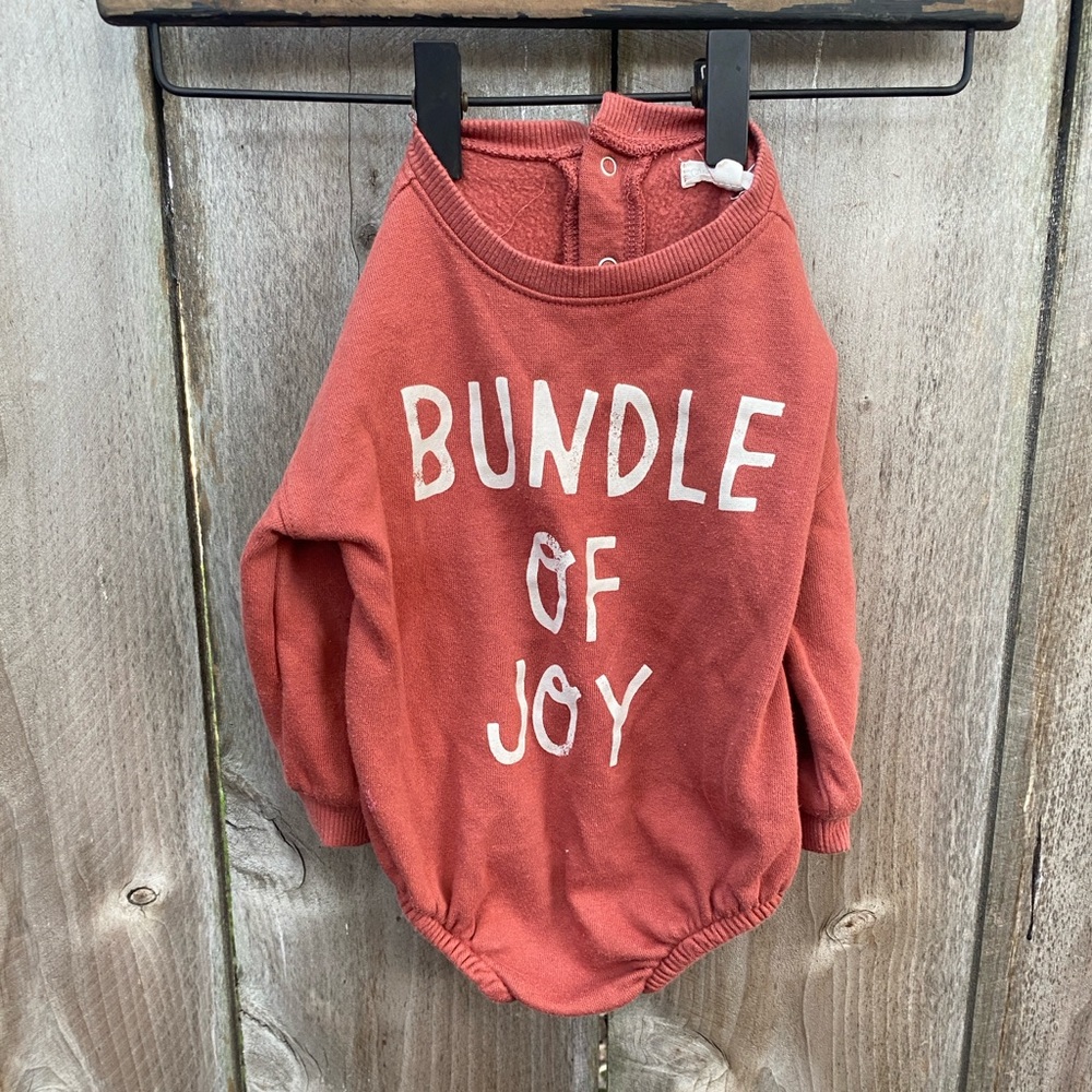 Grayson Collective Bundle of Joy Sweatsuit One Piece 6-9 months